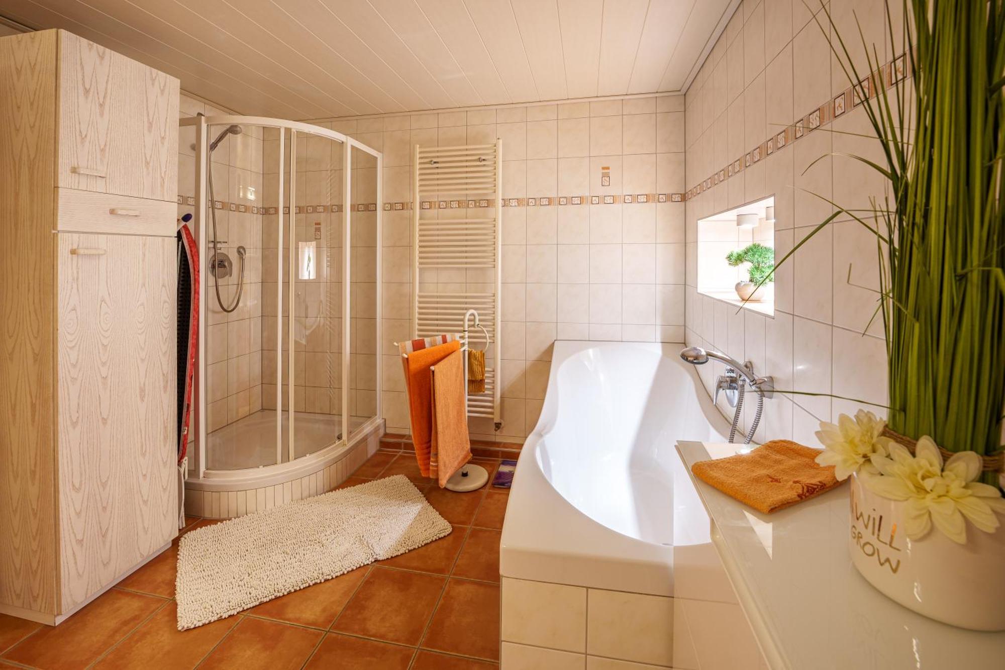Wilhelm Appartements 100Qm Im Zentrum Brackenheim Naehe Tripsdrill Bagian luar foto