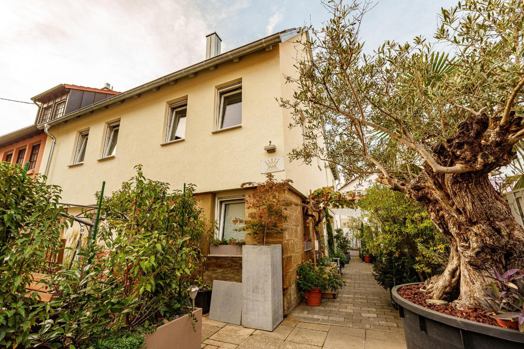 Wilhelm Appartements 100Qm Im Zentrum Brackenheim Naehe Tripsdrill Bagian luar foto